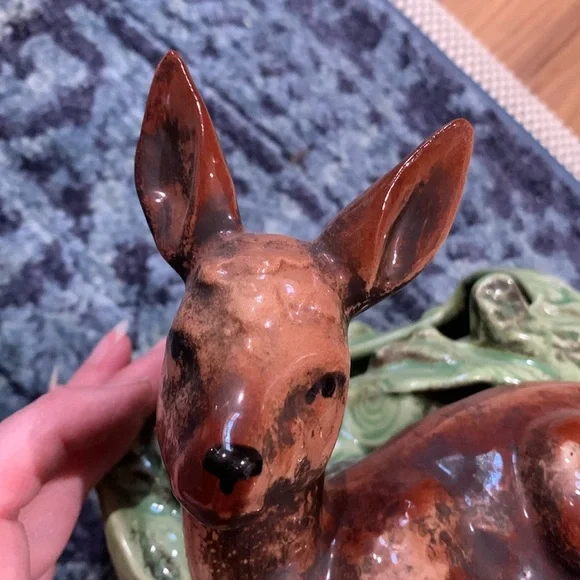 Vintage Shawnee USA 766 deer fawn w foliage planter 7” container decor